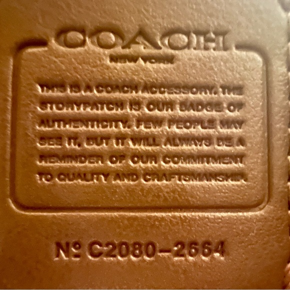 COACH Cream Linear Quilted Flap Belt Bag / Crossbody with Gold Chain - Picture 2 of 9